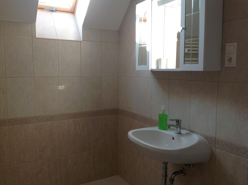 Hotel Attila Apartmanház Hévíz Habitación foto