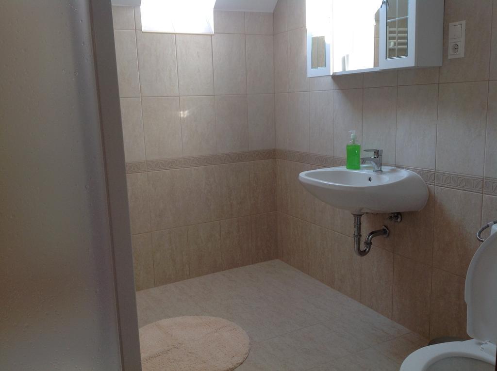 Hotel Attila Apartmanház Hévíz Habitación foto