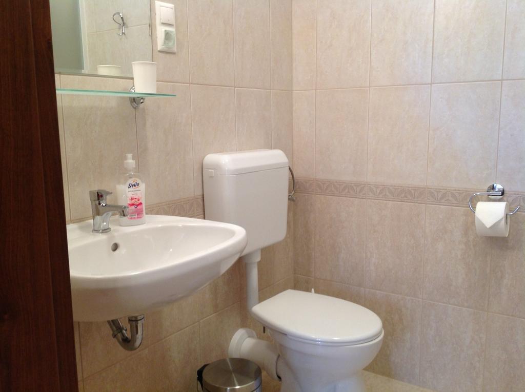 Hotel Attila Apartmanház Hévíz Habitación foto