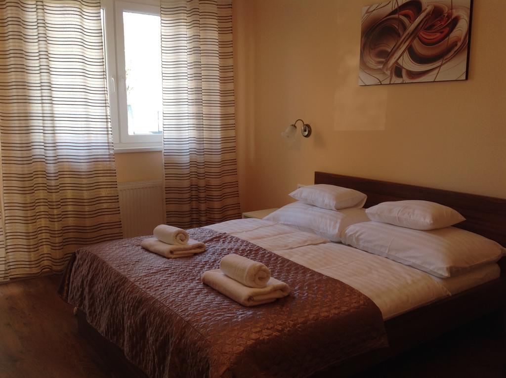 Hotel Attila Apartmanház Hévíz Habitación foto